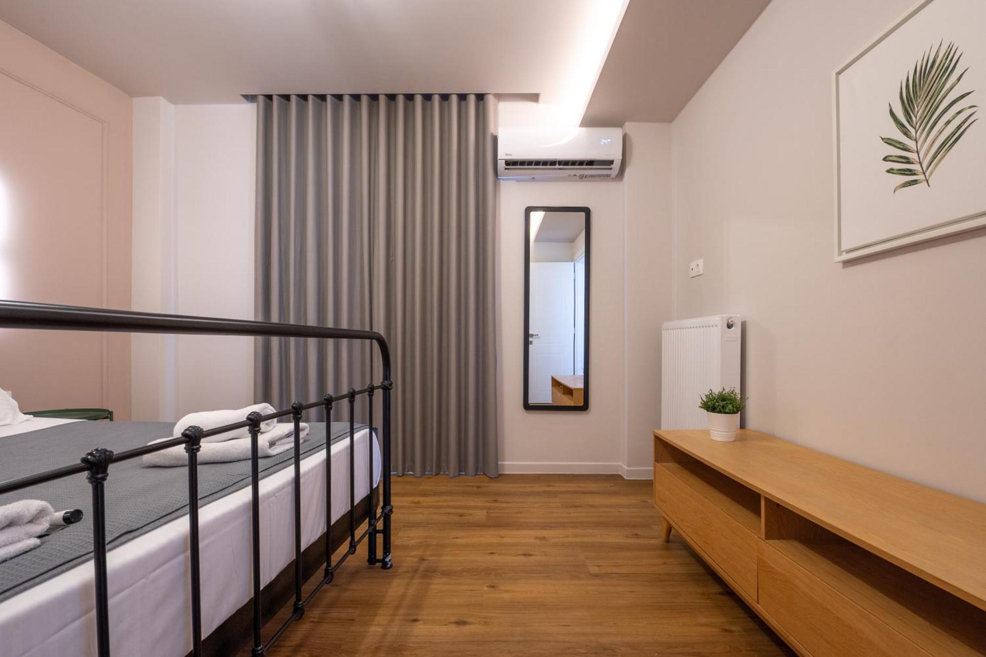 Live Life Plaka Apartment 아테네 외부 사진