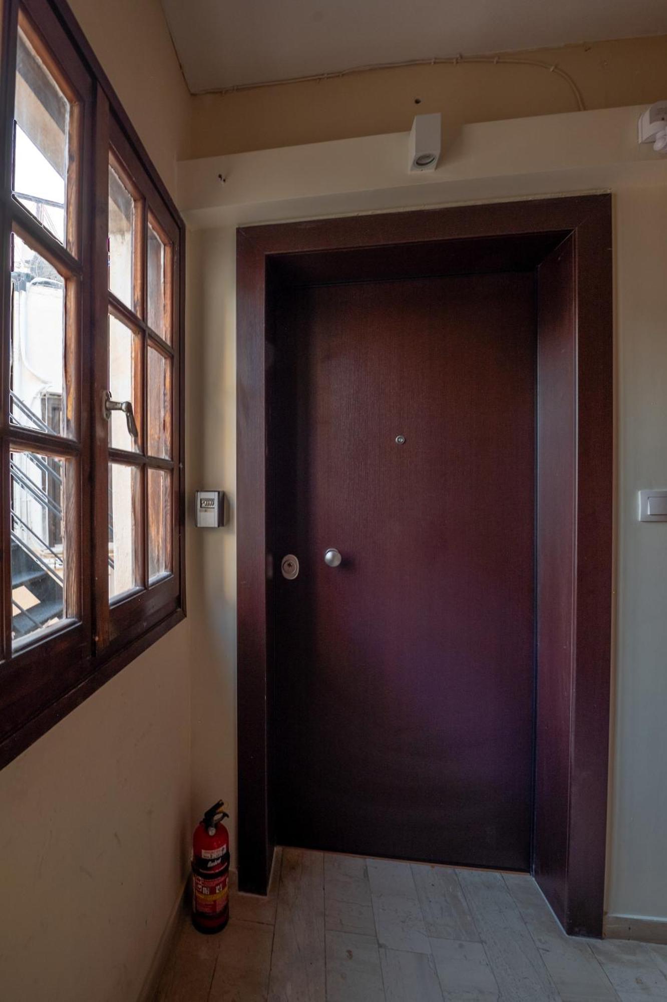 Live Life Plaka Apartment 아테네 외부 사진