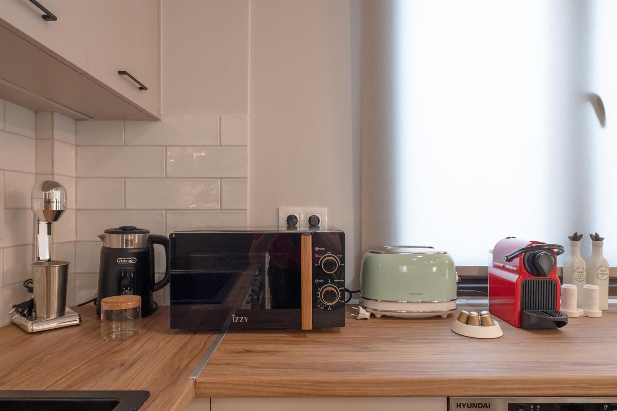 Live Life Plaka Apartment 아테네 외부 사진