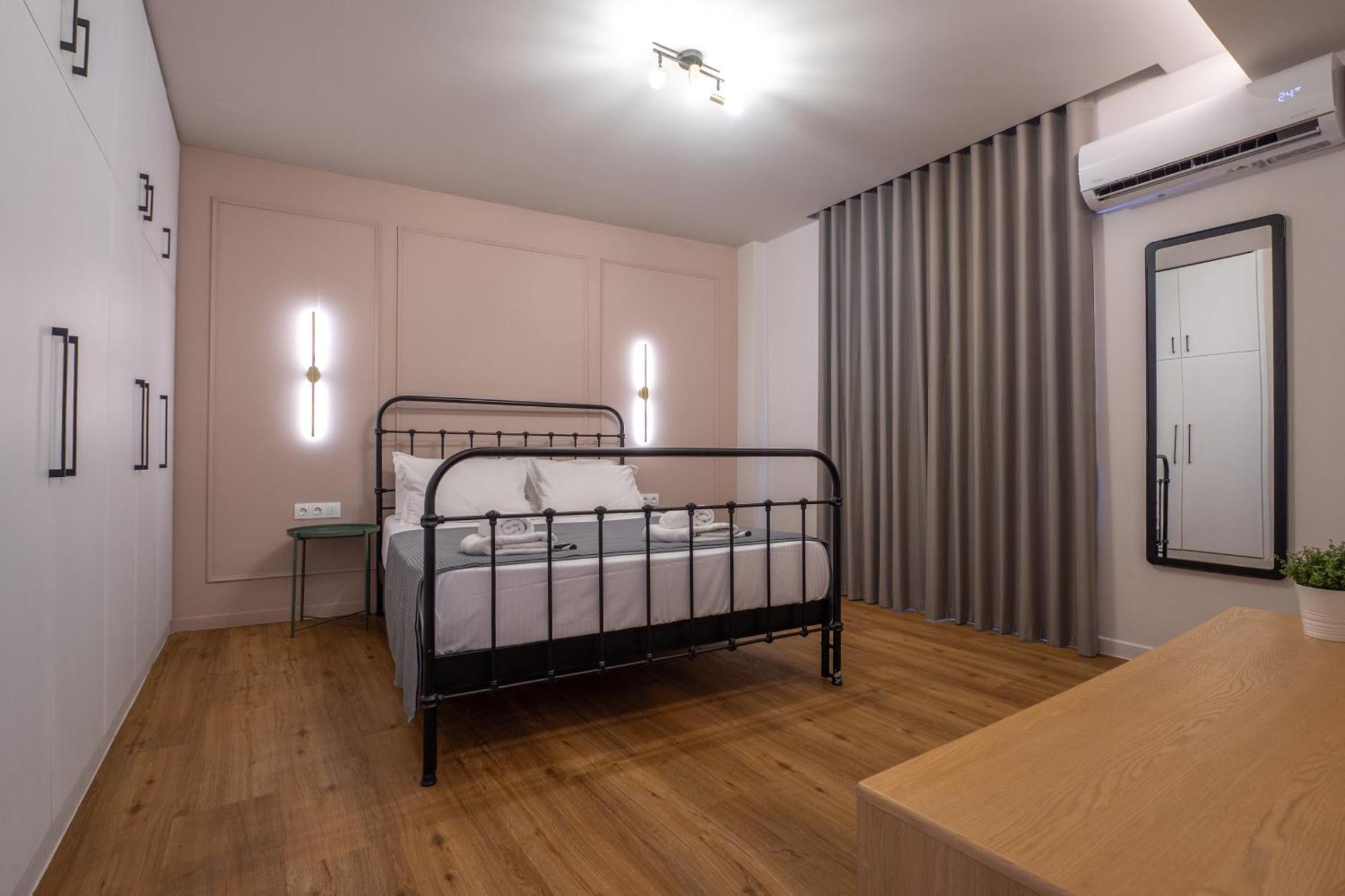 Live Life Plaka Apartment 아테네 외부 사진