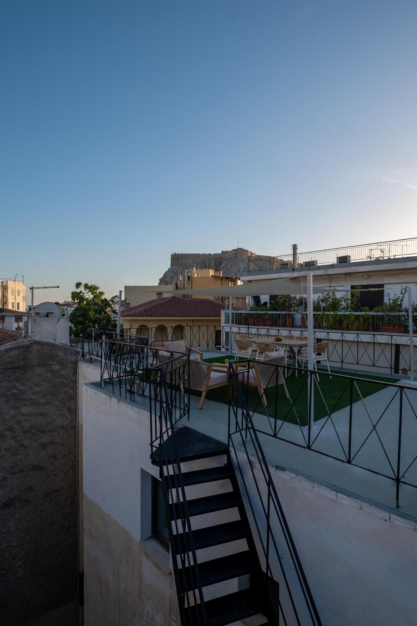 Live Life Plaka Apartment 아테네 외부 사진