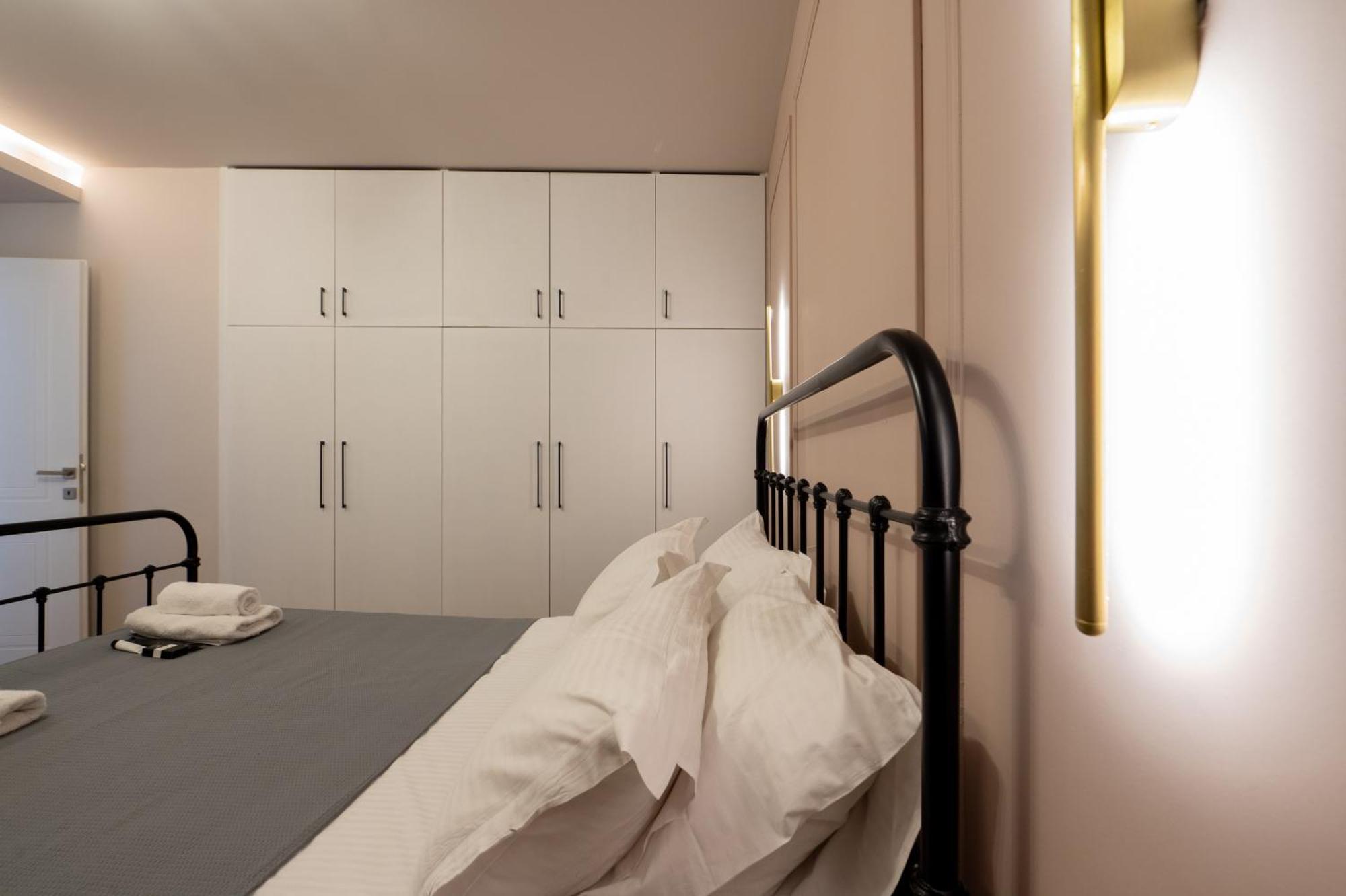 Live Life Plaka Apartment 아테네 외부 사진